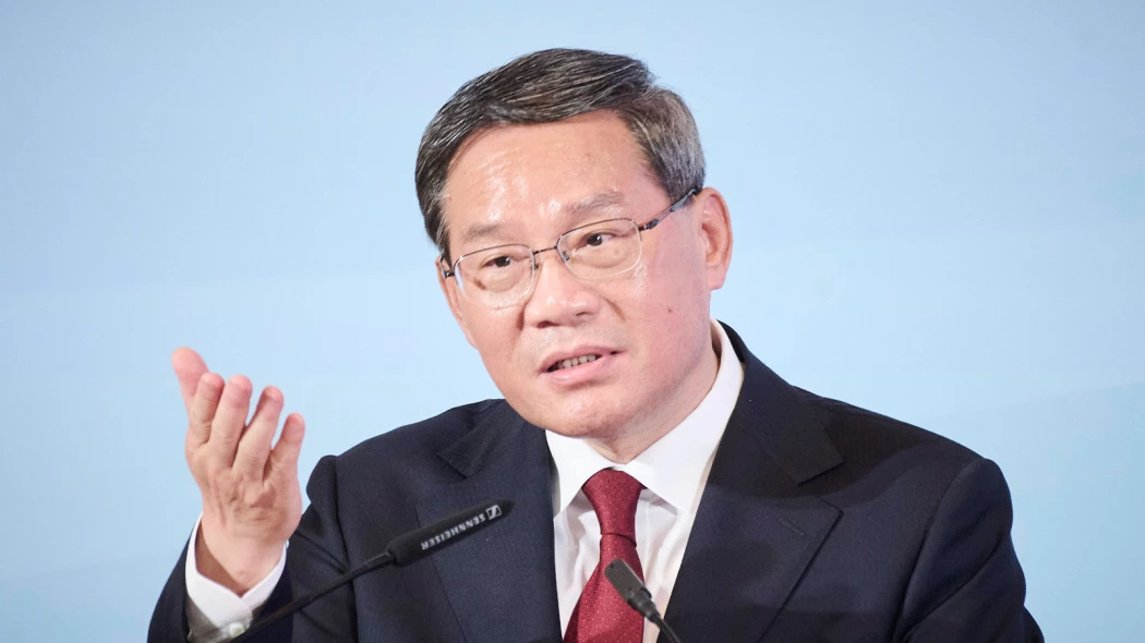 Премьер государственного совета кнр ли кэцян. Премьер госсовета китая ли кэцян. Ма чжаосюй мид кнр фото. Премьер государственного совета кнр ли кэцян. Ли кэцян премьер-министр китая фото.